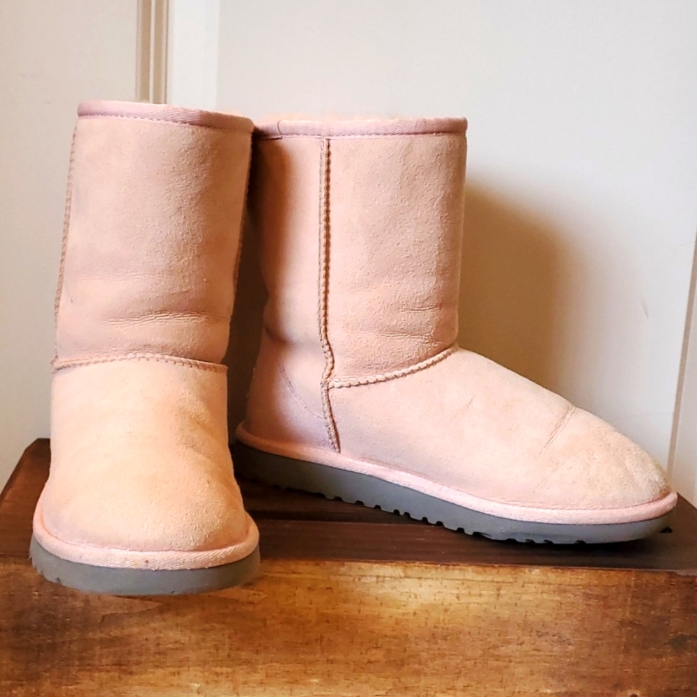 UGG peach/ light pink boots